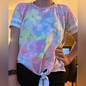 Cute tie-dye t-shirt with knot in front. Only been worn a few times!
